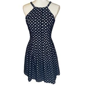 Vince Camuto Sz 2 Black White Eyelet Halter Flattering Dress w/ POCKETS